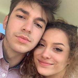 Meet your Posher, Aaron